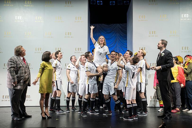 "Roxy und ihr Wunderteam" im Theater Augsburg.