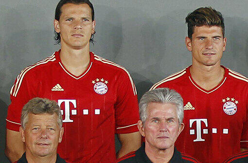 Das neue Team-Foto des FC Bayern: Wer lächelt am schönsten? Entscheiden Sie selbst - die Bilder