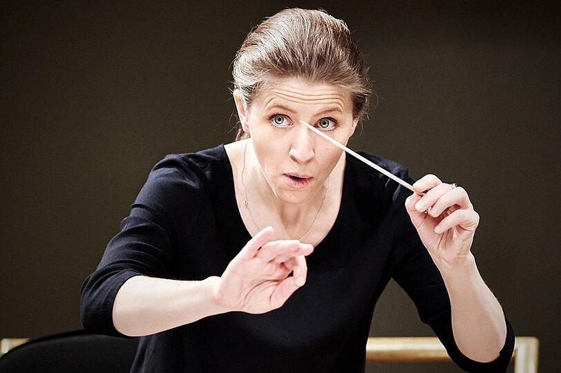 Die Dirigentin Kristiina Poska.
