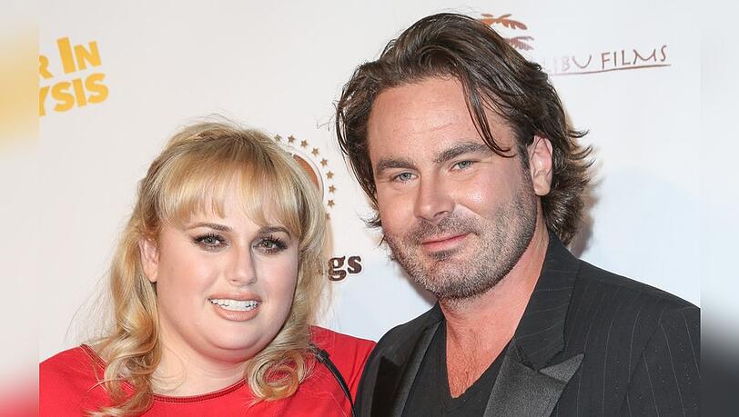 Rebel Wilson und Mickey Gooch Jr. waren im Jahr 2015 für rund sechs Monate ein Paar. Rebel Wilson und Mickey Gooch Jr. waren im Jahr 2015 für rund sechs Monate ein Paar.