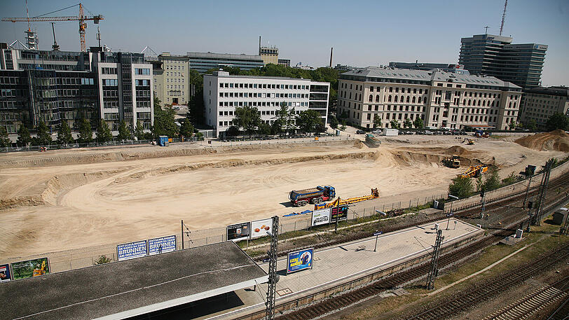 Im Jahr 2007 sieht man vom Busbahnhof noch nichts.