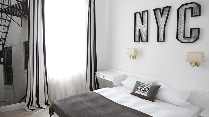 Auch ein New-York-City-Zimmer gibt&rsquo;s im Hotel Krone.
