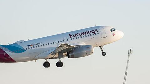 Ein Flugzeug der Eurowings ist am Wochenende Richtung Sardinien aufgebrochen - und musste umkehren.