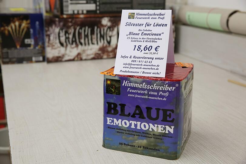 Blaue Emotionen - dieses Silvester-Gadget trifft bei Löwenfans direkt ins Herz - nicht wortwörtlich natürlich.