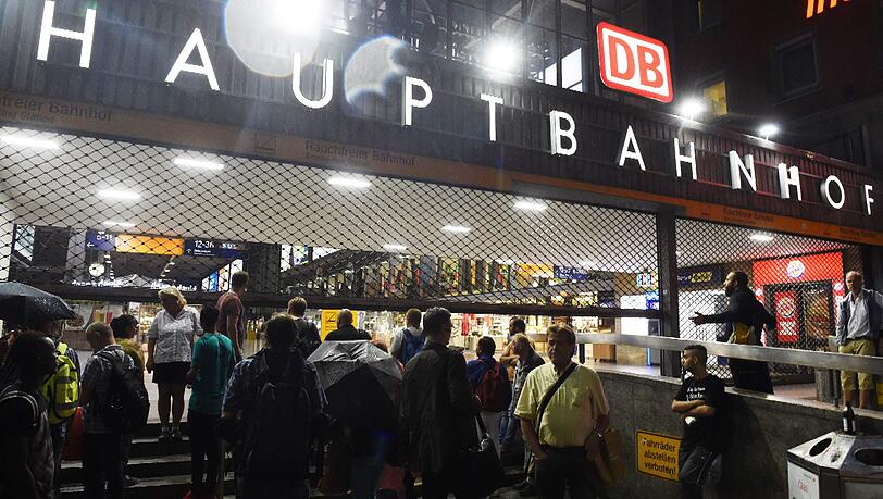Wild-Biesler werden immer mehr zum Problem am Hauptbahnhof. Wild-Biesler werden immer mehr zum Problem am Hauptbahnhof.