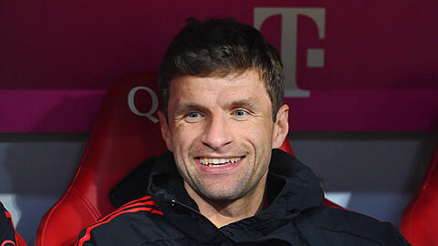 Thomas Müller fand sich beim FC Bayern zuletzt auf der Bank wieder, doch das könnte sich gegen Eintracht Frankfurt ändern.
