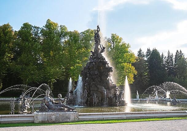 Der Fortuna-Brunnen. Der Fortuna-Brunnen.