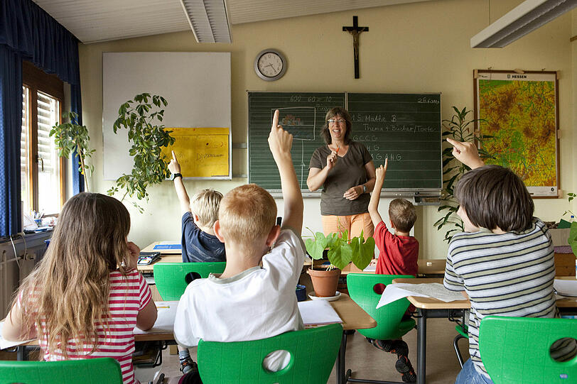 Auslaufmodell Frontalunterricht? Im Fokus des Modellversuchs steht das individuelle Lerntempo der Grundschüler.
