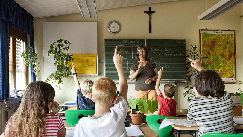 Auslaufmodell Frontalunterricht? Im Fokus des Modellversuchs steht das individuelle Lerntempo der Grundschüler.
