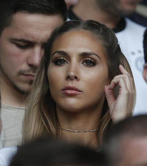 Ann-Kathrin Brömmel beim Spiel der deutschen Nationalmannschaft gegen die Slowakei in Lille