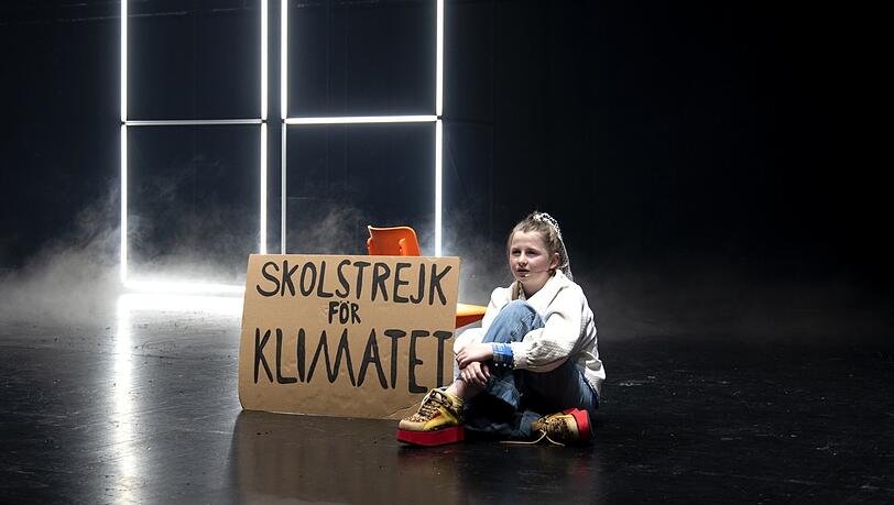 Unschwer zu erkennen, an wen sich die Schauspielerin Elisa Arnolds hier anlehnt.