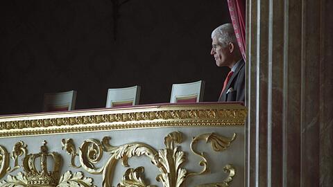 Sir Peter Jonas in der Intendantenloge des Nationaltheaters.