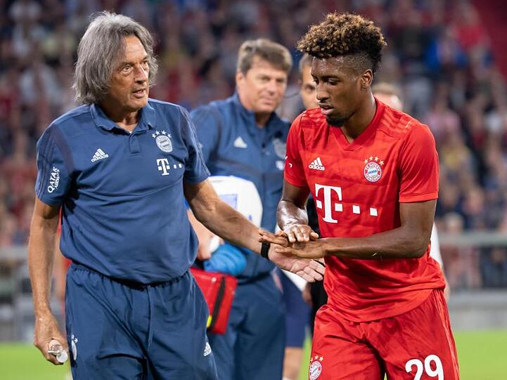 Kingsley Coman (r) musste nur fünf Minuten nach seiner Einwechslung wieder vom Platz.