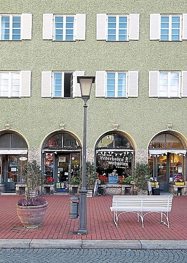 Blick auf die Ladenstraße: 14 Läden gibt's in der Borstei.