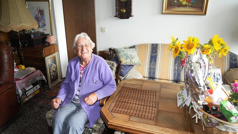Erst vor Kurzem ist Anna Ferlewycz 90 geworden – und hat ein Geschenk von der Stadt bekommen. Jetzt soll sie wieder eines kriegen: Ihre Miete wird wohl günstig bleiben.