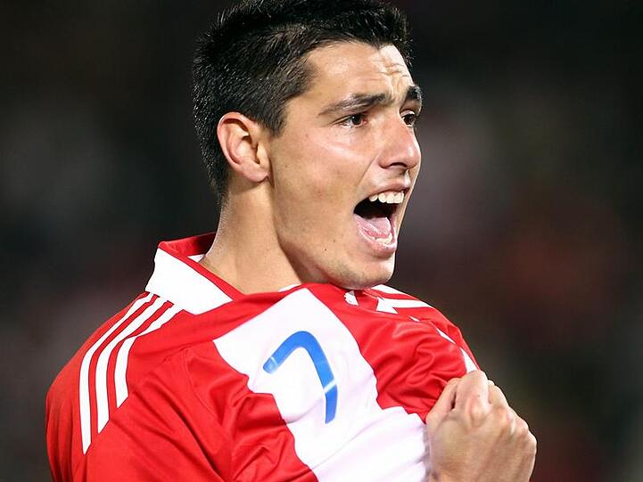 Oscar Cardozo hat den fünften entscheidenden Elfer für Paraguay im Tor versenkt.