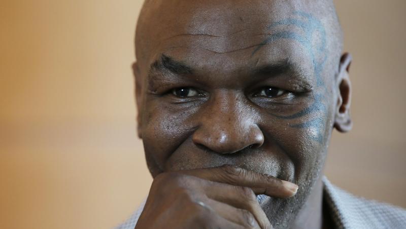 Zieht die Boxhandschuhe wieder an: Mike Tyson. Zieht die Boxhandschuhe wieder an: Mike Tyson.