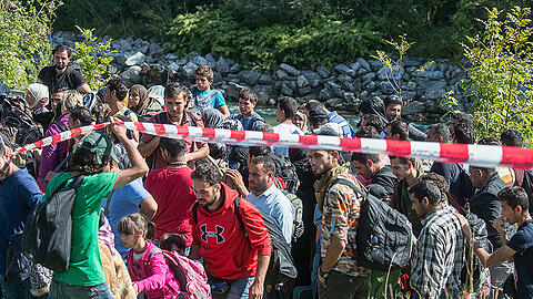 Flüchtlinge an der deutsch-österreichischen Grenze.