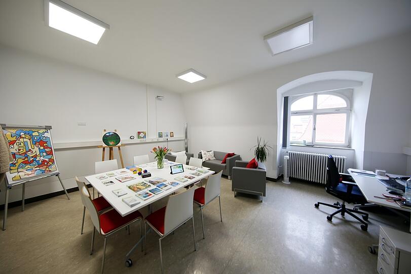 Lichtdurchflutet sind die Beratungsräume.