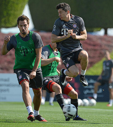 An Tag vier des Trainingslagers in Doha/Katar schwitzten die Profis des FC Bayern nur morgens auf dem Rasen. Nach dem Mittagessen bescherte Carlo Ancelotti seiner Mannschaft einen freien Nachmittag.