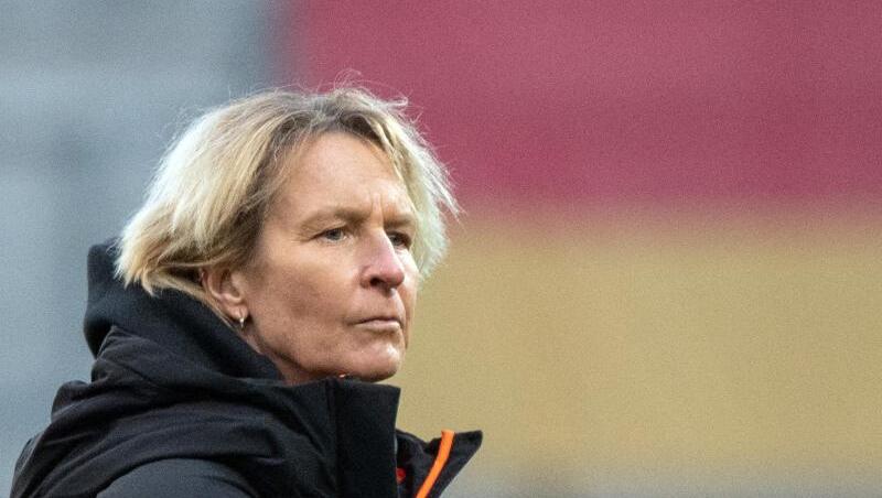 Bundestrainerin Martina Voss-Tecklenburg kritisiert Heiko Vogel.