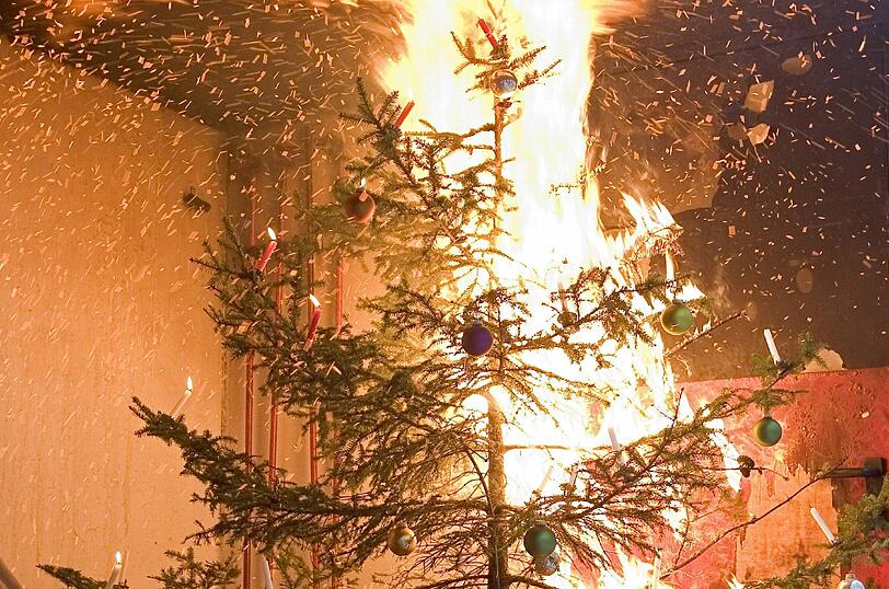 Der 71-jährige Mann wollten den Brand selbst löschen.
