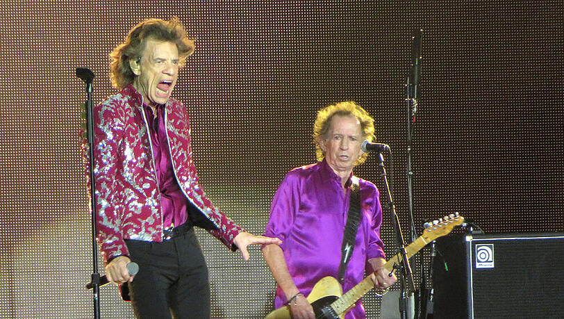 Sänger Mick Jagger (l.) und Gitarrist Keith Richards während eines Konzerts von The Rolling Stones in den USA.. Sänger Mick Jagger (l.) und Gitarrist Keith Richards während eines Konzerts von The Rolling Stones in den USA..