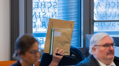 Prozess beginnt mit Gest&auml;ndnis