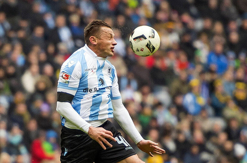 IVICA OLIC: NOTE 5 - Eine Fast-Chance zu Beginn, sonst trotz großem Lauf- und Wuselpensum wenig Ertrag und keine weiteren Gelegenheiten. Musste als Erster runter.