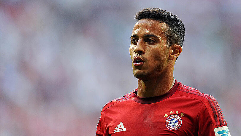 Der 24-jährige Spanier spielt seit 2013 beim FC Bayern. Kürzlich verlängerte der Mittelfeldspieler bis 2019. Der 24-jährige Spanier spielt seit 2013 beim FC Bayern. Kürzlich verlängerte der Mittelfeldspieler bis 2019.