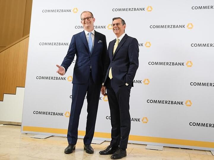 Martin Zielke (l) und Stefan Schmittmann, der neue Aufsichtsratsvorsitzende.
