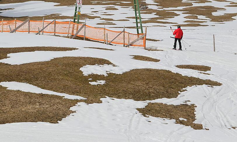Schnee im Frühling: In Bayern ist der Winter wieder da. Die Bilder...