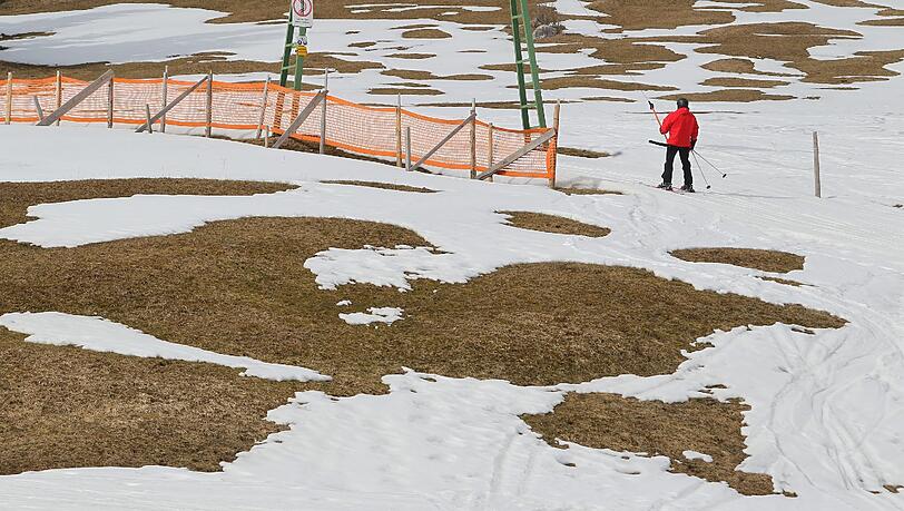 Schnee im Frühling: In Bayern ist der Winter wieder da. Die Bilder... Schnee im Frühling: In Bayern ist der Winter wieder da. Die Bilder...