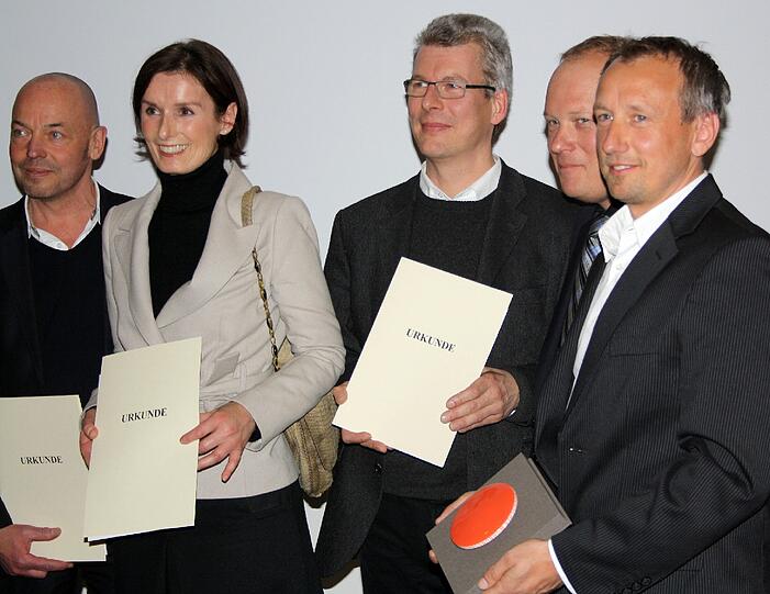 Bei der Preisverleihung (v. l.): Architekt Amandus Sattler und die Gewofag-Mitarbeiter Gordona Sommer,Robert Zengler,Götz Kessler und Christian Jakob.