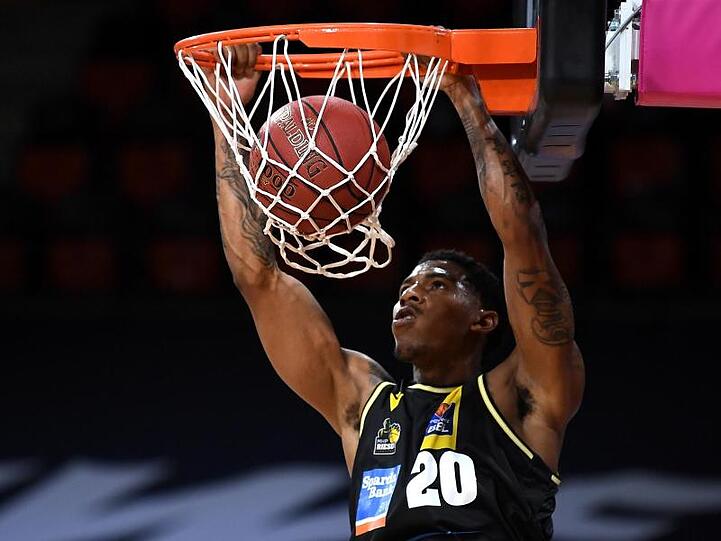 Ludwigsburgs Thomas Wimbush in Aktion. Foto: Andreas Gebert/Reuters/Pool/dpa/Archivbild