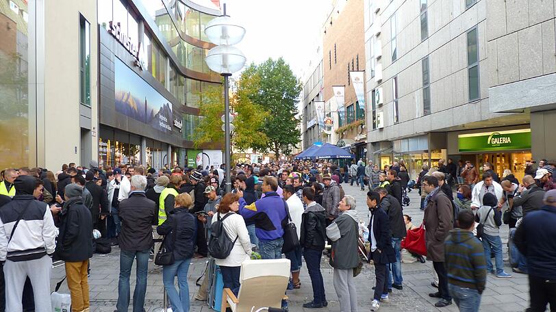 Verkaufsstart des iPhone 5 in München: Bilder vom Ansturm auf den Apple-Store in der Rosenstraße