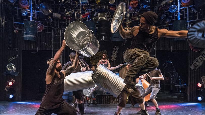 Seit 35 Jahren erfindet sich &bdquo;Stomp&ldquo; immer wider neu - wird tiefer und perfekter.