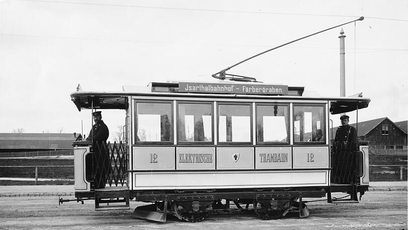 Die Baureihe Z war die erste Generation elektrischer Trambahnen. Ab 1895 gingen sie in Betrieb. Die Baureihe Z war die erste Generation elektrischer Trambahnen. Ab 1895 gingen sie in Betrieb.