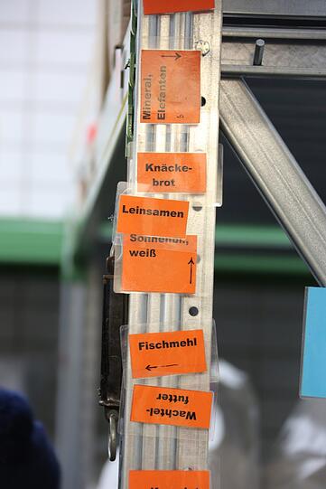 Auch diverse Getreide und Körner stehen auf dem Speiseplan.