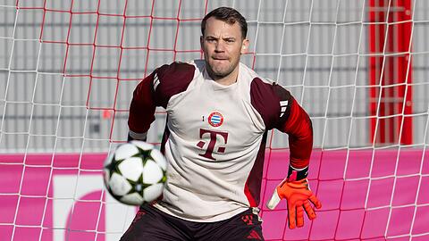 Manuel Neuer verlängert seinen Vertrag.