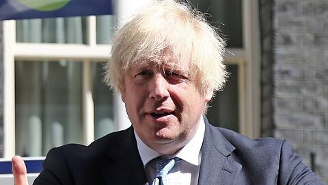 Premierminister Boris Johnson hat das Misstrauensvotum gegen ihn überstanden.