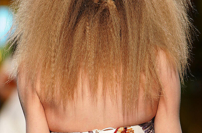 Wilde Locken liegen voll im Trend