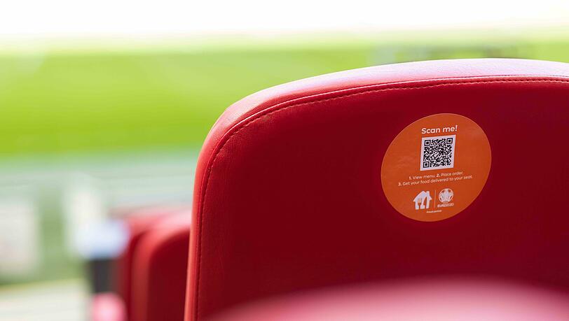 Mithilfe des QR-Codes kann man seine Bestellungen abschicken. Mithilfe des QR-Codes kann man seine Bestellungen abschicken.
