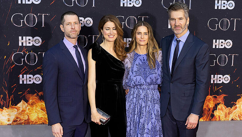 D.B. Weiss und David Benioff in Begleitung ihrer Ehefrauen Andrea Troyer und Amanda Peet bei einem Auftritt in New York D.B. Weiss und David Benioff in Begleitung ihrer Ehefrauen Andrea Troyer und Amanda Peet bei einem Auftritt in New York