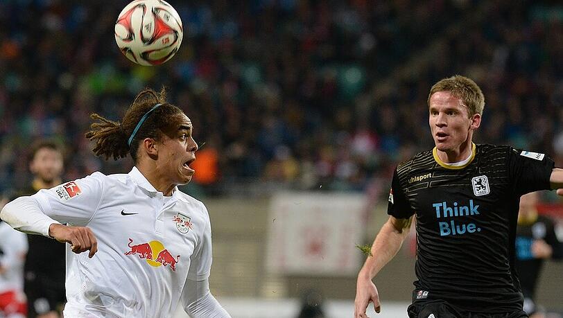 Yussuf Poulsen (li.) traf zum zwischenzeitlichen 1:0 für Leipzig. Yussuf Poulsen (li.) traf zum zwischenzeitlichen 1:0 für Leipzig.