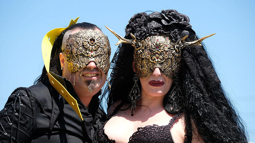 26. Wave-Gotik-Treffen am Pfingstwochenende in Leipzig. Die besten Bilder in Schwarz.