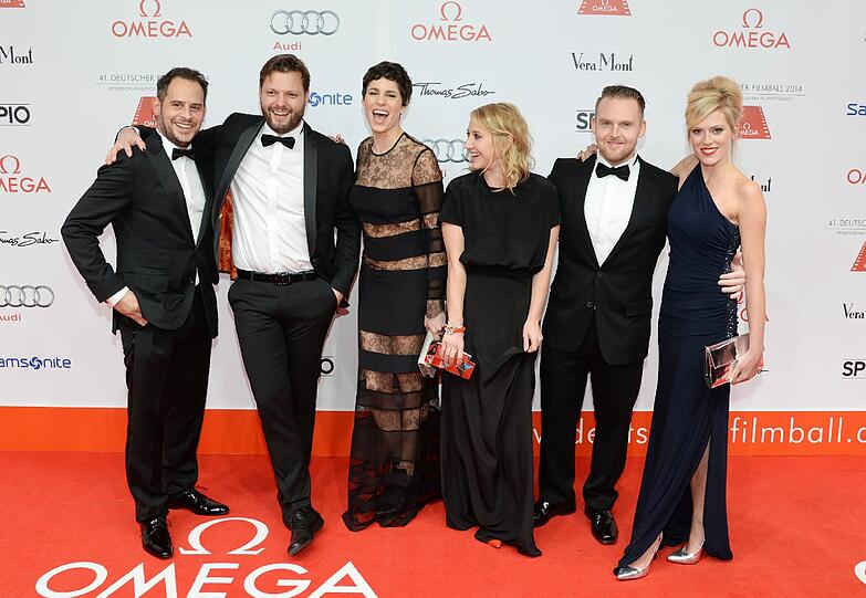 Der Schauspieler Moritz Bleibtreu, der Regisseur Peter Thorwarth, die Schauspielerin Jasmin Gerat, die Schauspielerin Anna Maria Mühe, der Schauspieler Axel Stein und die Schauspielerin Nele Kiper kommen am 18.01.2014 zum 41. Deutschen Filmball i