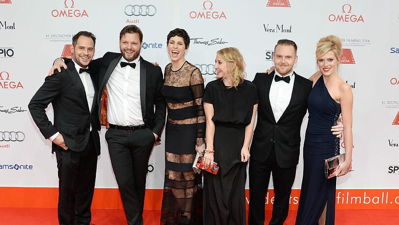 Der Schauspieler Moritz Bleibtreu, der Regisseur Peter Thorwarth, die Schauspielerin Jasmin Gerat, die Schauspielerin Anna Maria Mühe, der Schauspieler Axel Stein und die Schauspielerin Nele Kiper kommen am 18.01.2014 zum 41. Deutschen Filmball i Der Schauspieler Moritz Bleibtreu, der Regisseur Peter Thorwarth, die Schauspielerin Jasmin Gerat, die Schauspielerin Anna Maria Mühe, der Schauspieler Axel Stein und die Schauspielerin Nele Kiper kommen am 18.01.2014 zum 41. Deutschen Filmball i