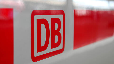 Zugreisende müssen sich zwischen München und Zürich oder zwischen München und Salzburg auf Behinderungen einstellen. (Symbolfoto)