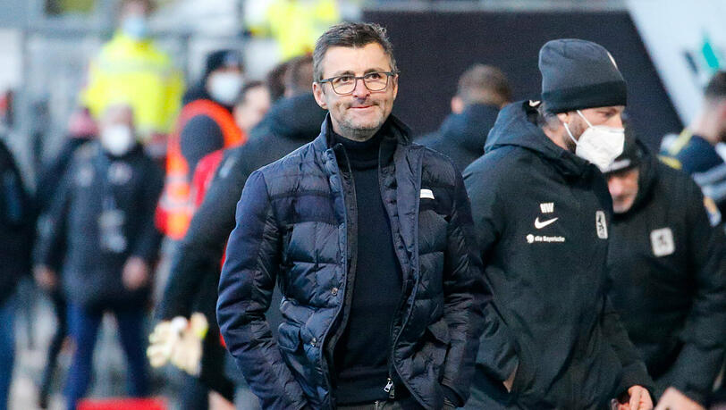 Michael Köllner will trotz der Niederlage und der drohenden Ausfälle nicht aufgeben.